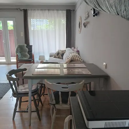 Leda Apartman *