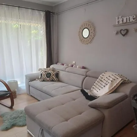 דירה Leda Apartman *
