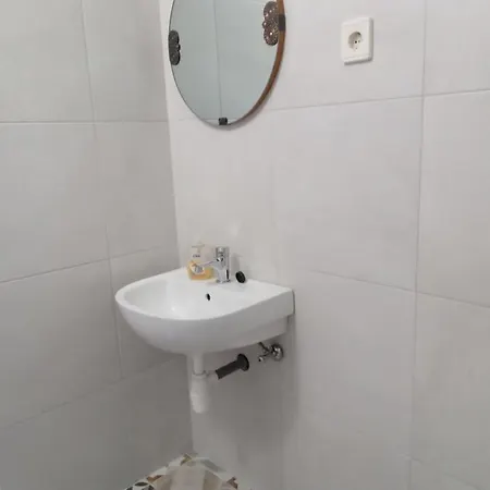 Leda Apartman