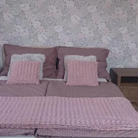 Leda Apartman *