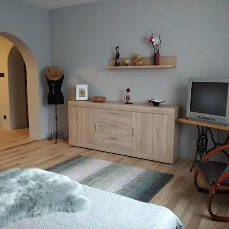 דירה Leda Apartman קסזטלי