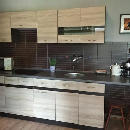 דירה Leda Apartman *