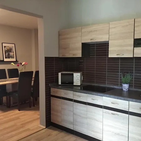 דירה Leda Apartman קסזטלי